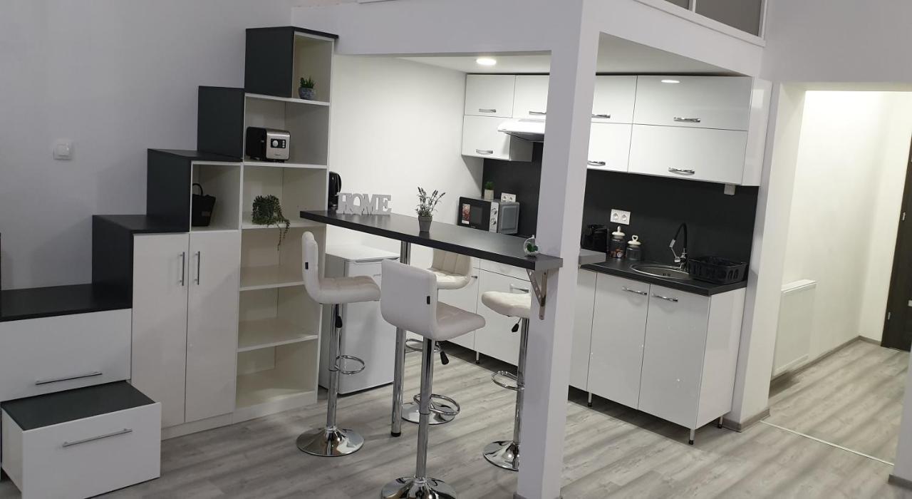 Belvarosi Apartman 2 Daire Miskolc Dış mekan fotoğraf