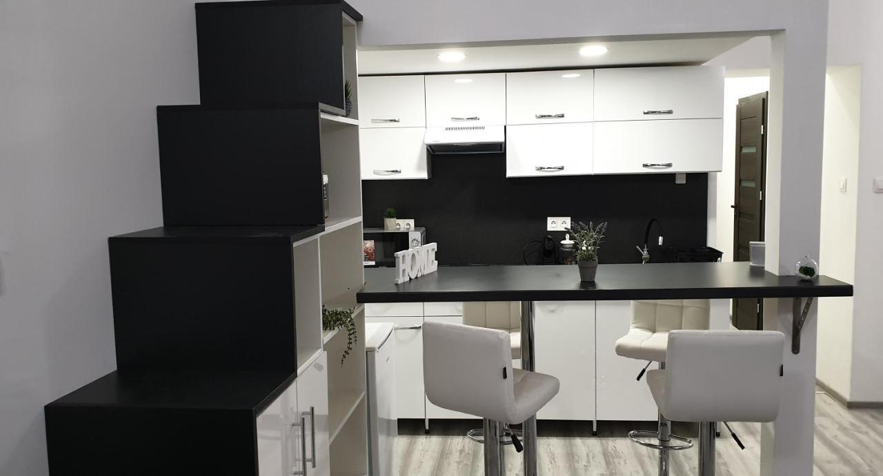 Belvarosi Apartman 2 Daire Miskolc Dış mekan fotoğraf